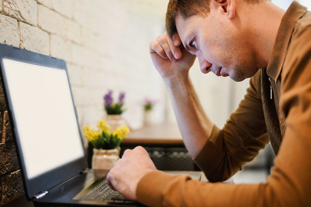 PrestaShop lent : 12 causes fréquentes et les solutions pour accélérer votre boutique